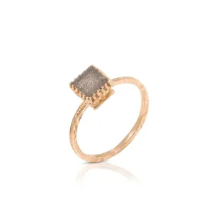 14K Yellow Gold Square Gray Labradorite 6X6mm Ring