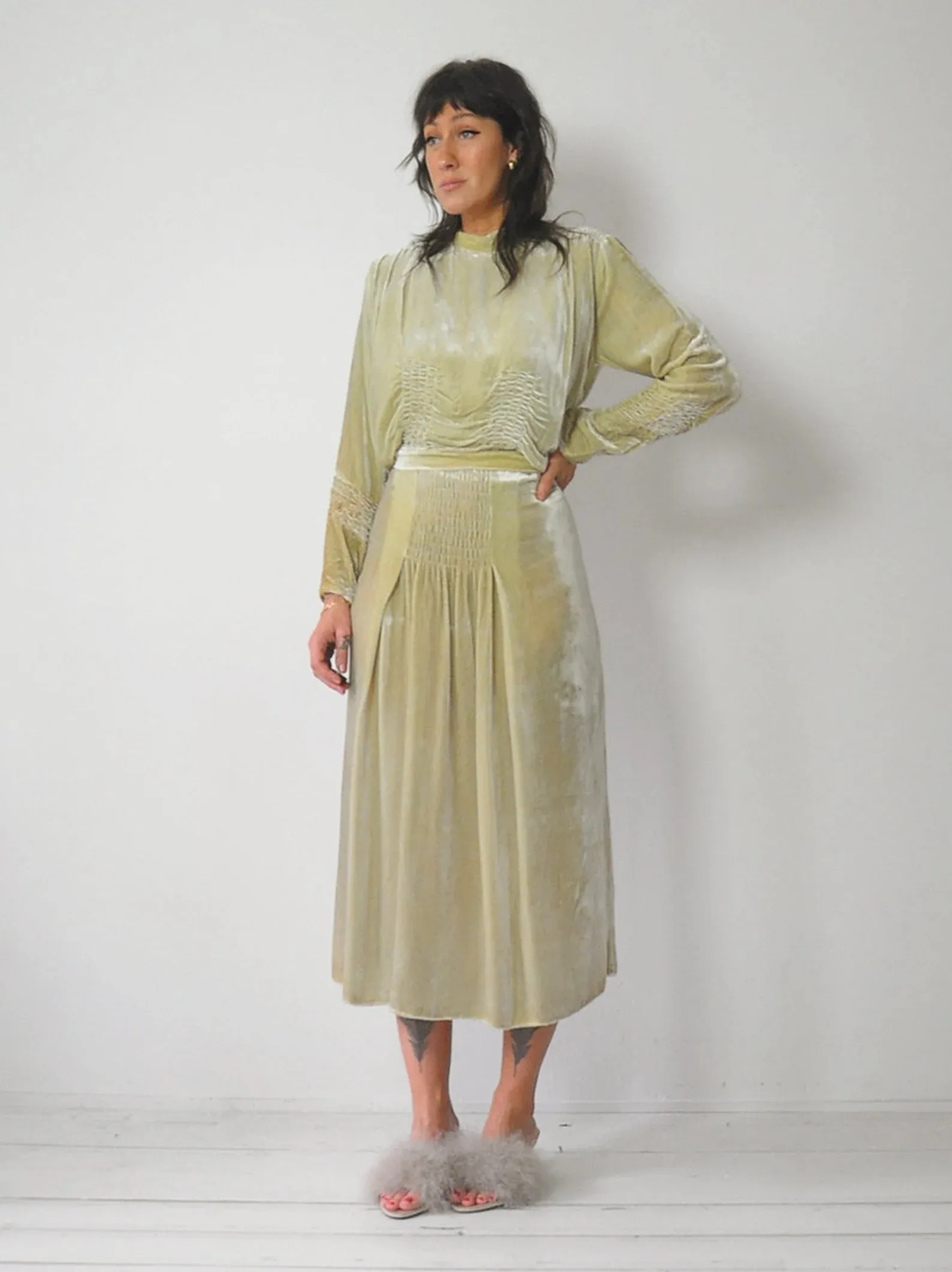 1920's/30's Pear Green Velvet Dress