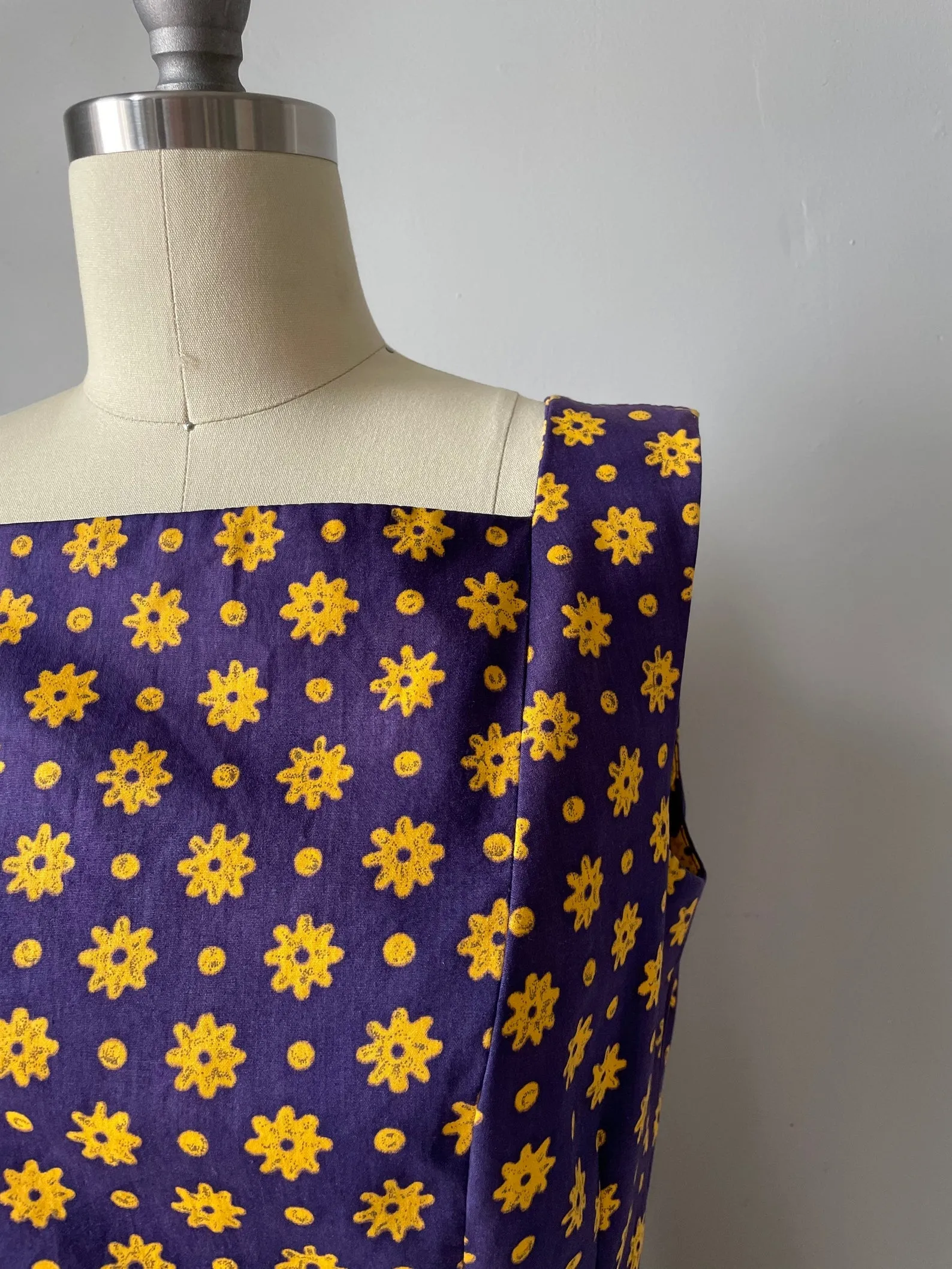 1960s Dress Cotton Floral Ruffle Shift M