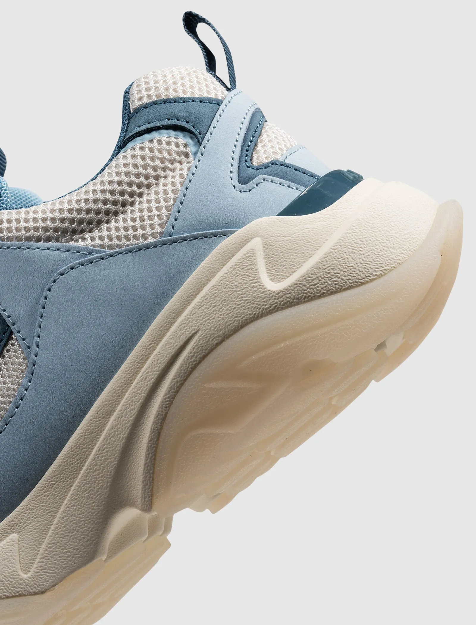 BONE RUNNER BABY BLUE