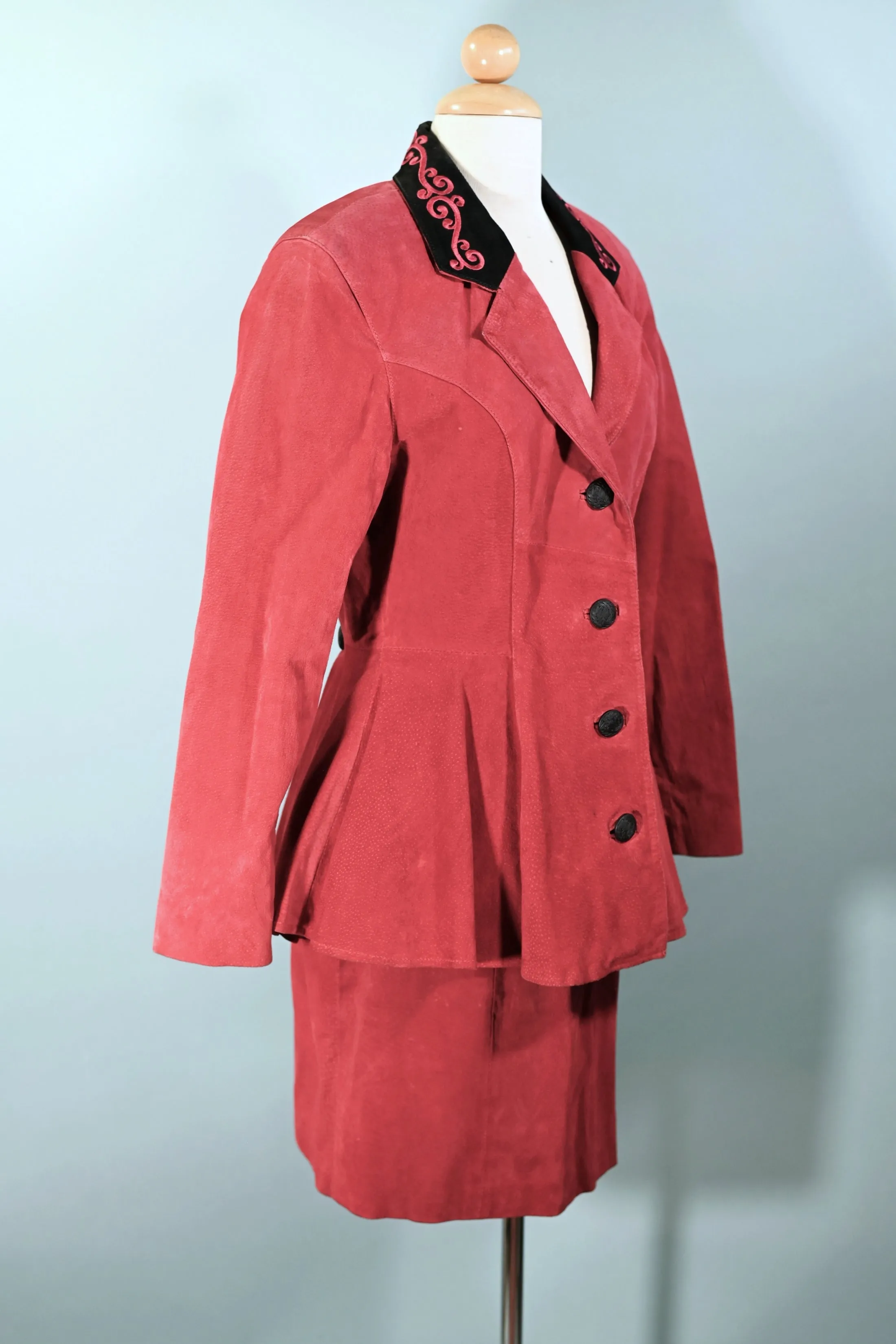 Chia Vintage 80s Does 40s Red Suede Peplum Jacket/Skirt Suit, 2 Piece Set Fits S