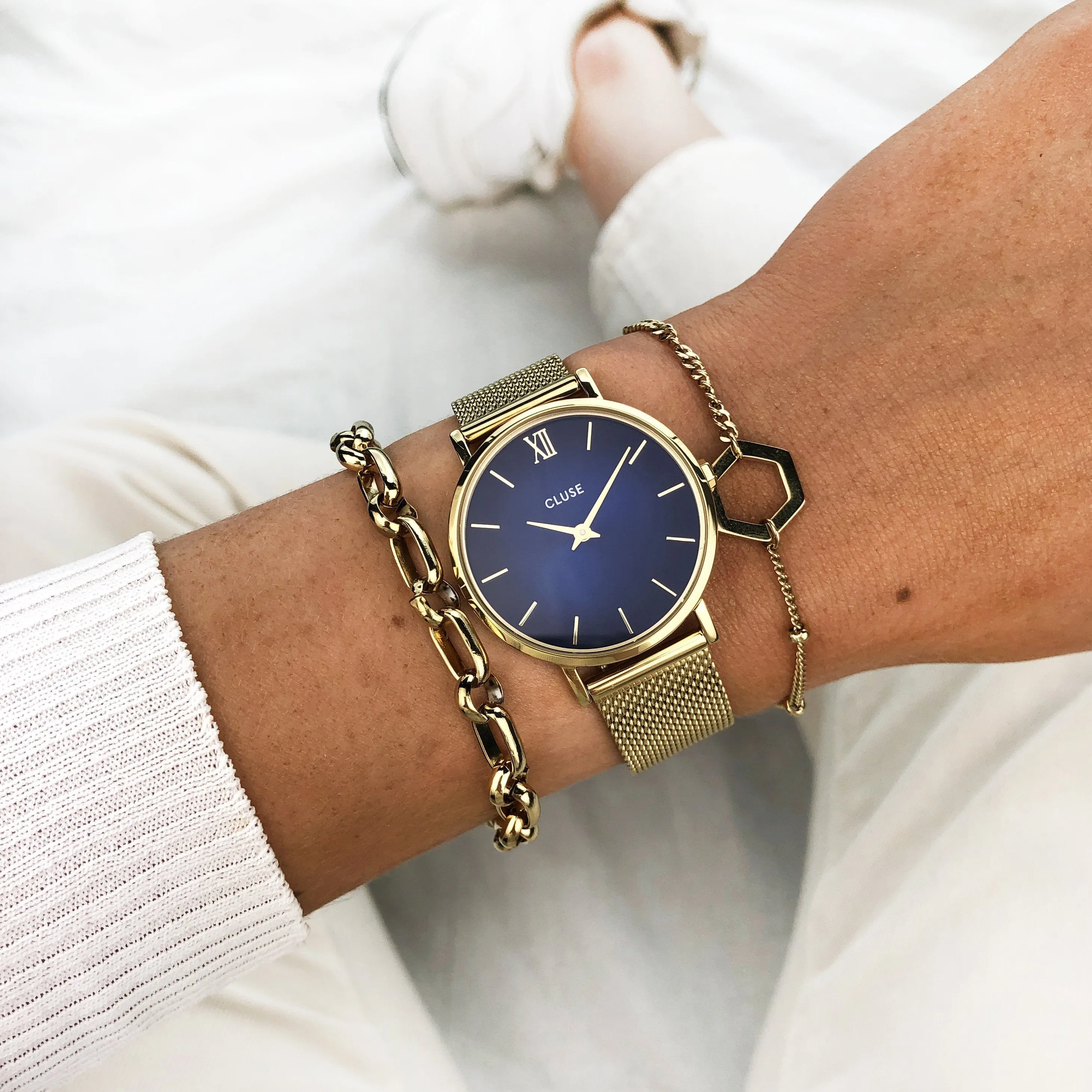 Minuit Mesh Deep Blue, Gold Colour